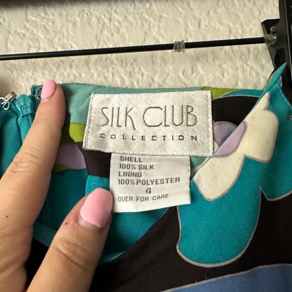 Vintage Silk Club Collection Floral Midi Wrap Silk Skirt Blue Size 4 - Picture 5 of 6